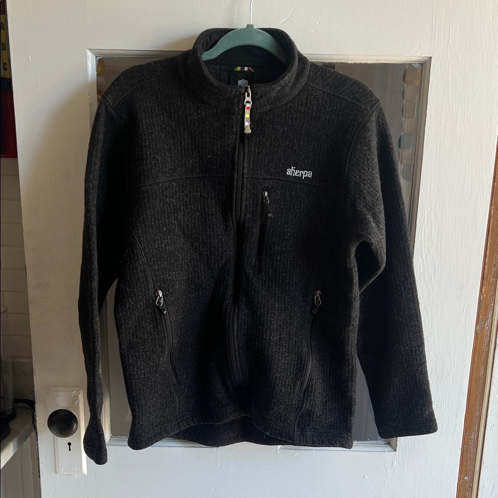 Sherpa Men's Charcoal Zip-Up Sweater